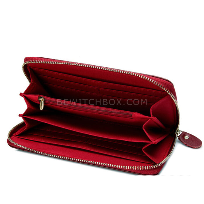 Embossed pattern ladies clutch bag